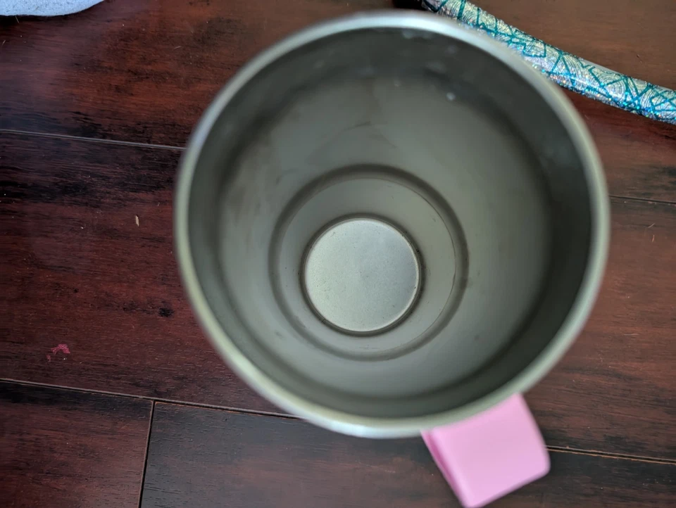 Caneca de viagem YETI RAMBLER 20 oz rosa sem tampa  - Imagem 2 de 4