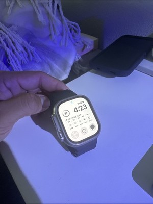Apple Watch Ultra GPS+Cellular 49mm Titanium/Navy Ocean