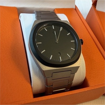 MVMT Odyssey 40mm Silver Stainless Steel Bracelet Black Dial Quartz Watch Box