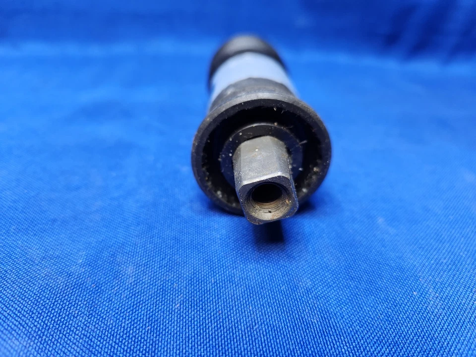 NOS Shimano BB-UN40 BOTTOM BRACKET English 73 x 113mm - Image 3 of 4