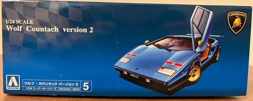 1:24 Aoshima Lamborghini Wolf Countach Version 2 - Picture 2 of 6