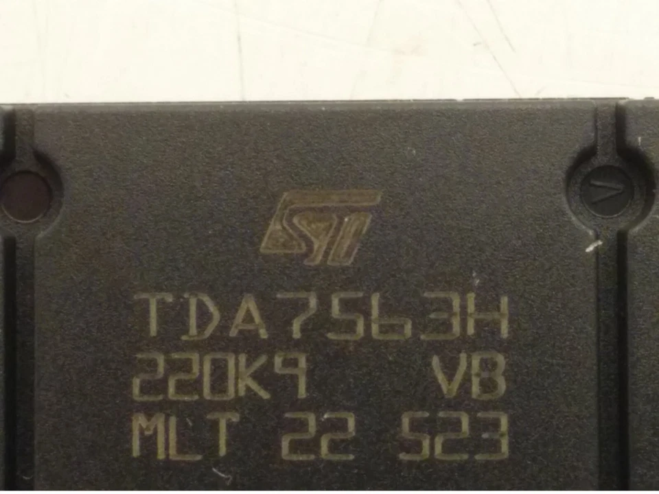 ST MICROELECTRONICS TDA7563H INTERGRATED CIRCUIT AMPLIFIER (LOT OF 2) NNB - Image 3 of 4