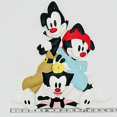 Warner Bros Studio Store Animaniacs Wood Wall Hanging Plaque Warner Bros Studio Store Animaniacs Wood Wall Hanging Plaque