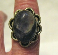 VINTAGE STERLING SILVER AMETHYST RING BAND SIZE 7  9.4 GRAMS