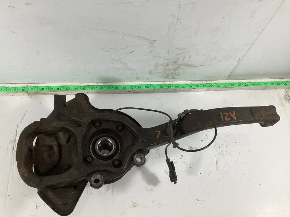 Dodge Charger 2011-2014 eje delantero izquierdo nudillo cubo rueda 04895713AD OEM. Foto 3 de 4