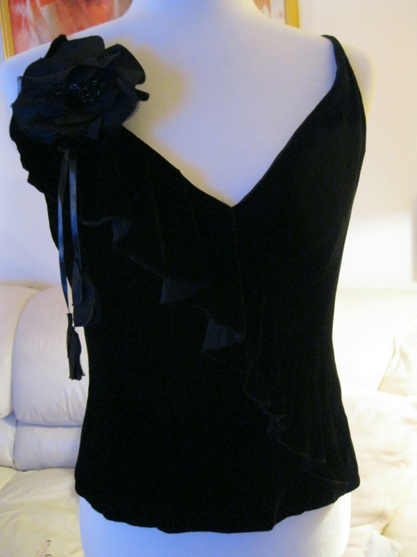 Kathryn Dianos Black Velvet Ruffled Camisole Top - Size 6 - New