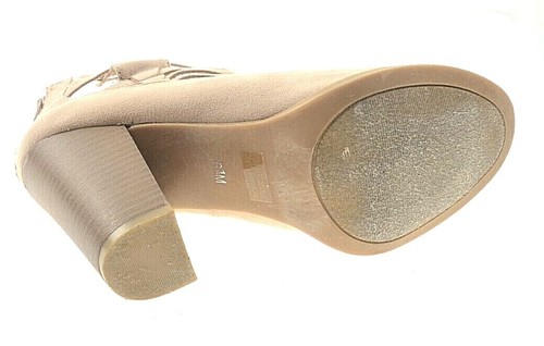 G by Guess Zip up Caged Ankle Booties Peep Toe Chunky Heel Tan Women US Sz 6.5  - Picture 9 of 9