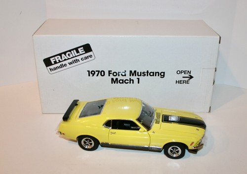 Danbury Mint 1970 Mustang Mach 1 Die Cast NIB 1/24 Scale