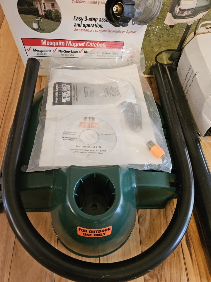 Mosquito Magnet Defender Trap Machine 1/2 Acre Coverage 4000mm  NEW Open Box - Image 3 of 4