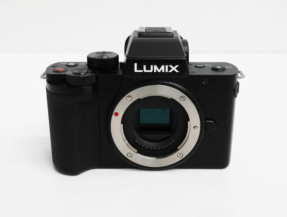 Panasonic LUMIX G100 DC-G100 20.3MP Mirrorless Camera (Body Only) - Image 3 of 4