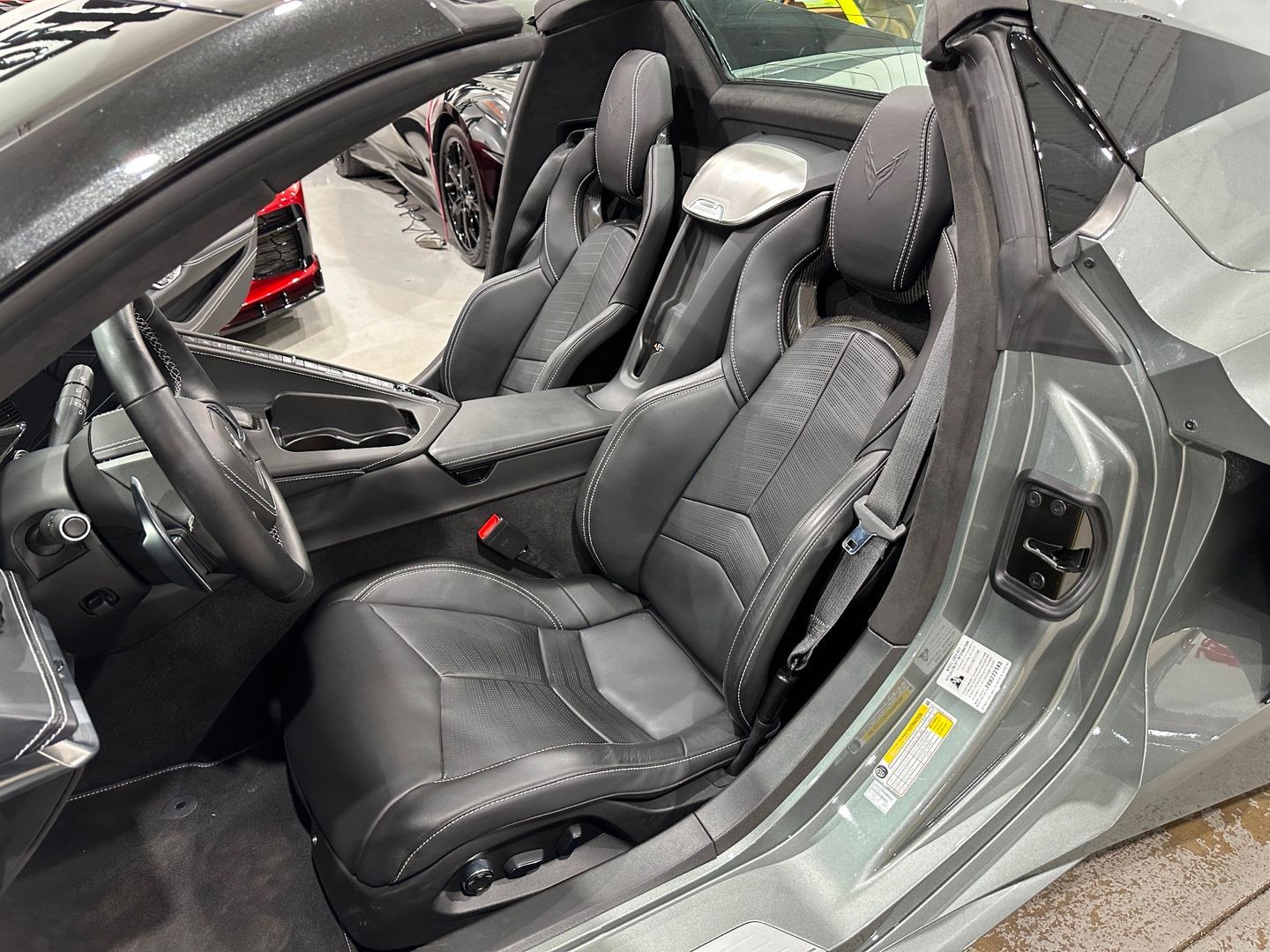 2022 [GA7] Hypersonic Gray Metallic Chevrolet Corvette   | C8 Corvette Photo 9