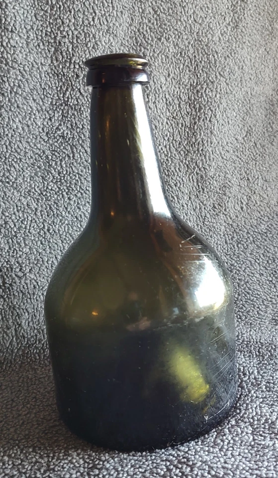 Botella de mazo del siglo XVIII, pontil de arena Foto 4 de 4