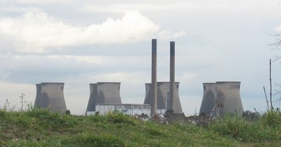 Foto 6x4 Ferrybridge C nass, nach einem Regenschauer Knottingley Ferrybridge c2019