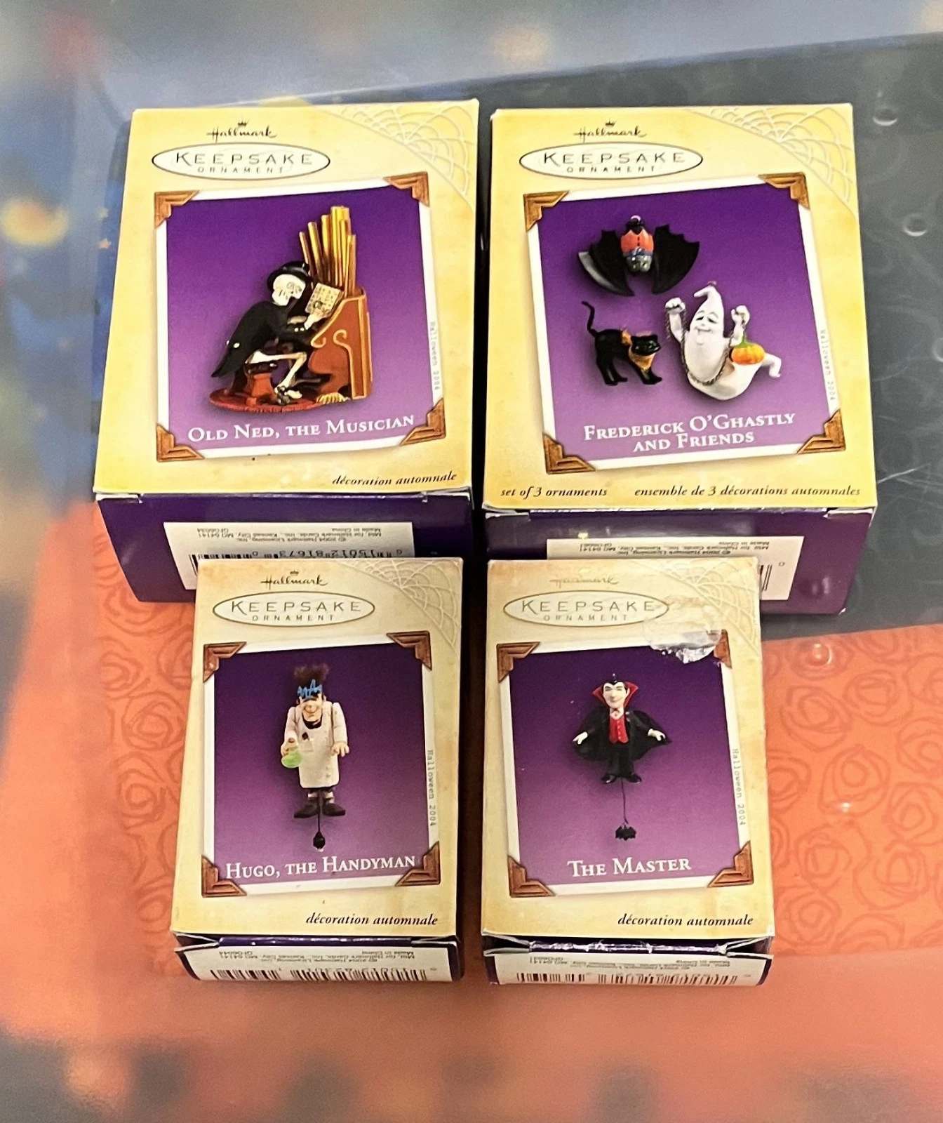 HALLMARK HALLOWEEN ORNAMENTS LOT OF 4