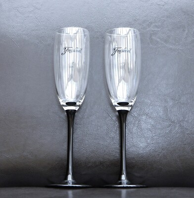 FREIXENET CHAMPAGNER 2 x FLÖTEN SEKTGLÄSER MIT STIEL 22,1 CM HOCH SET 02