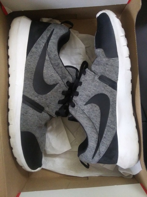 nike roshe tech fleece