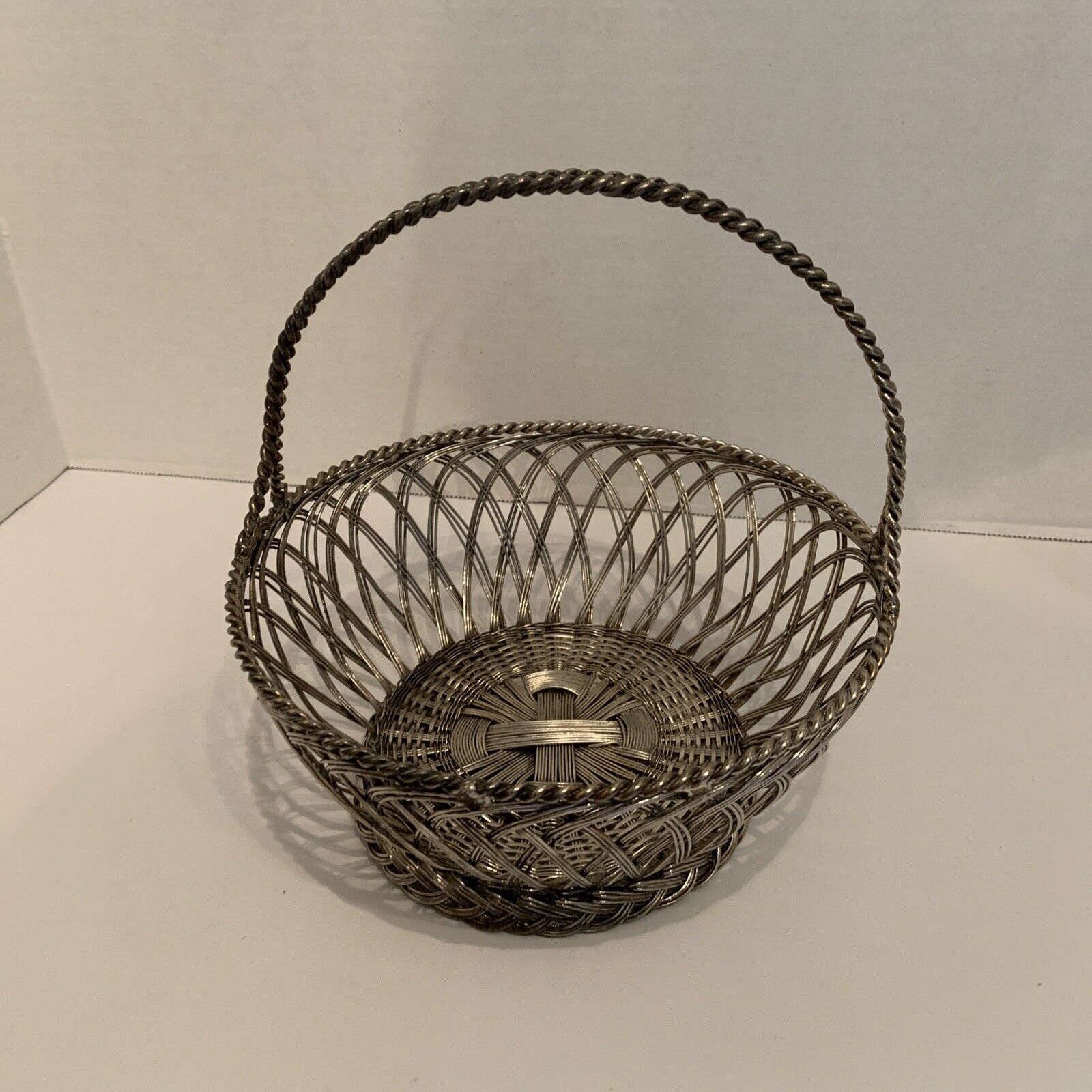 Silver-Plated Wire shop Woven Basket Max 42% OFF Bread Fruits Preowned Etc