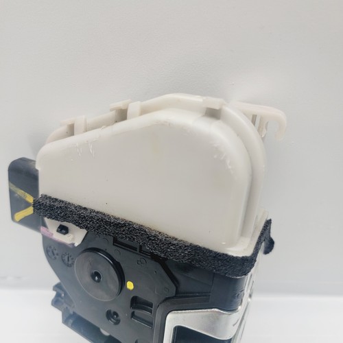2019 - 2023 HYUNDAI SANTA FE FRONT RIGHT DOOR LATCH LOCK ACTUATOR OEM 81320S1020 - Picture 3 of 5