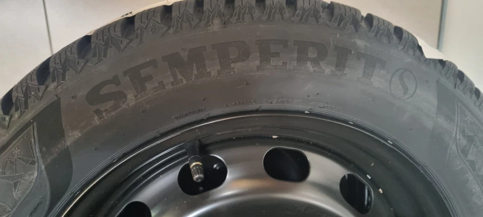 Satz Winterräder Ford Tourneo Transit Courier 185 60 R15 ab 04/14 Original  Neu - Bild 3 von 4