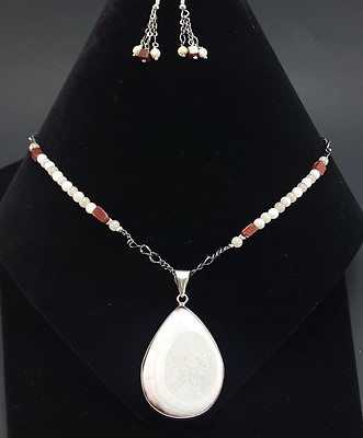Set Halskette & Ohrring mit Anhänger aus poliertem Achat - Perlmutt, Quarz, Jaspis 