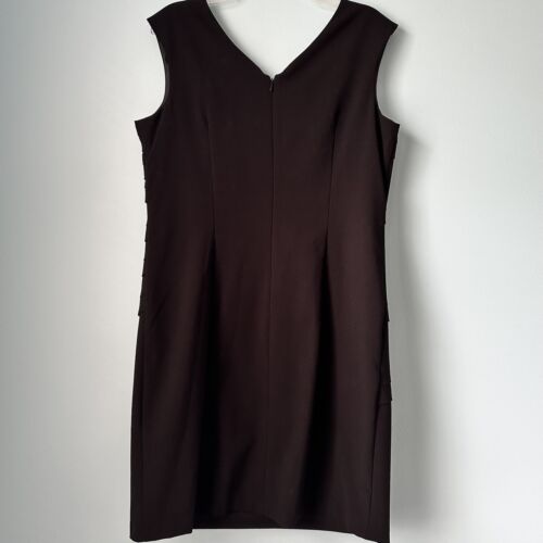 Dressbarn Black Sleeveless Sheath Dress Size 14 Womans Zip Up Back Slimming