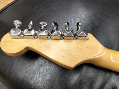 FENDER MEXICO STANDARD STRATOCASTER /TRD Used 1995 Poplar body w