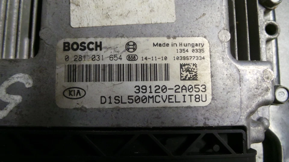 KIA SPORTAGE 1.7 CRDi ISG 2014 2 5 puertas motor MK3 (SL) ECU 39120-2A053 0281031654 Foto 2 de 3