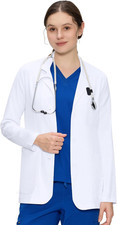 White Lab Coat for Women with 4 Pockets   Button Front Long Sleeve Consultation