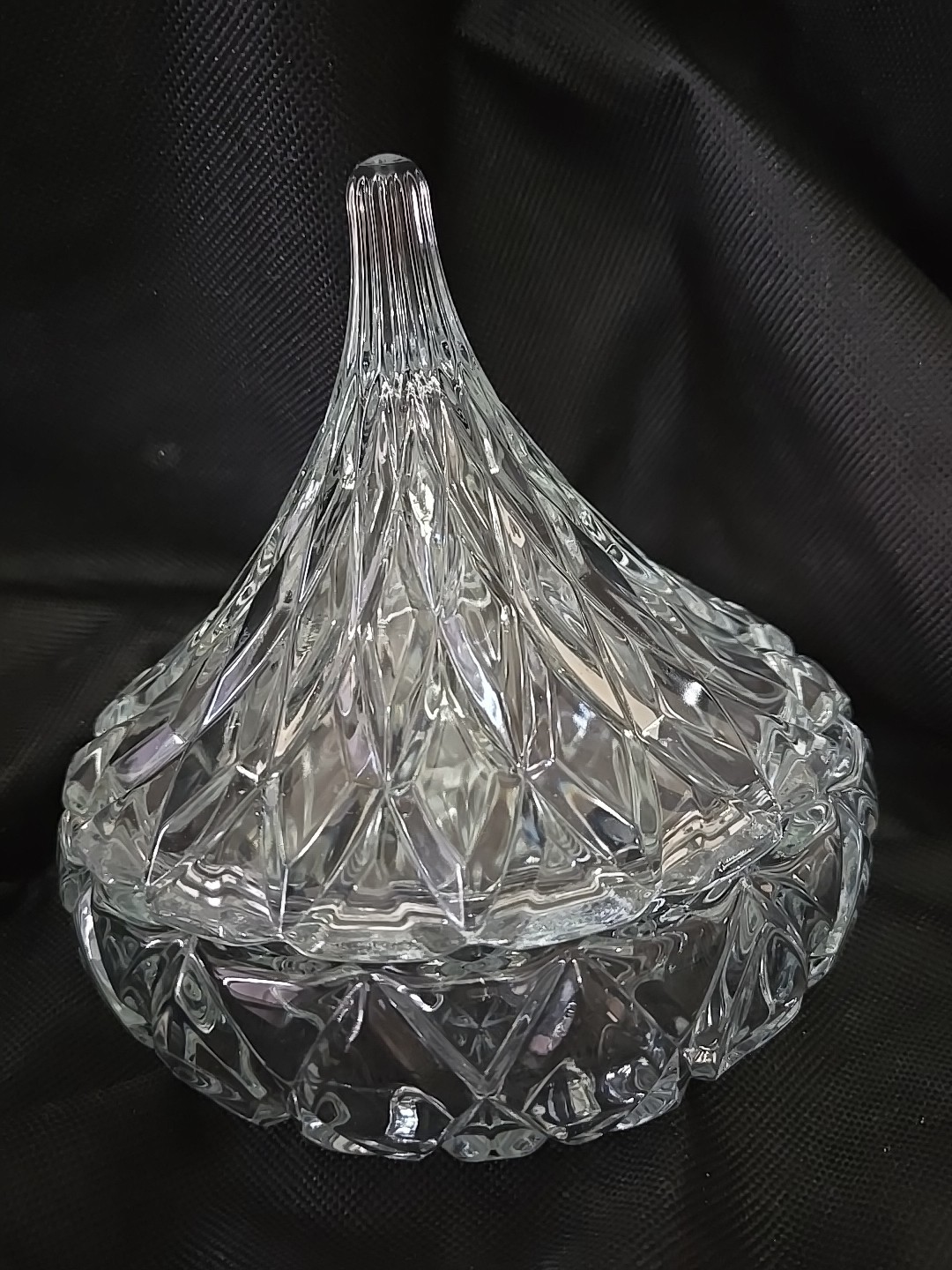 Vintage Clear Cut Glass Candy Dish with Lid - Elegant Crystal Tabletop Decor