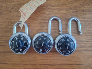 THREE (3) Master Lock PRE-OWNED/USED Combination Black Padlocks 1525