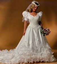 Period Victorian Wedding Dress 1870s Bustle Ruffles Beaded Lace Bridal Dress