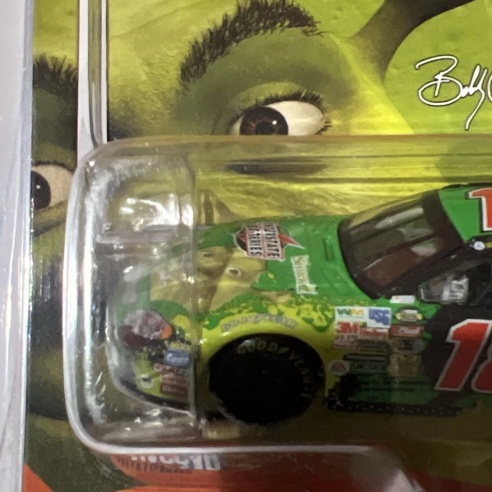 Acción 2004 Bobby Labonte #18 Chevy Interstate Baterías Shrek 2 NASCAR 1:64 Foto 4 de 4