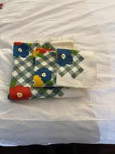 3 Vintage Floral Towels Groovy Blue Yellow Red Daisy Flowers Fringe 1970s Retro