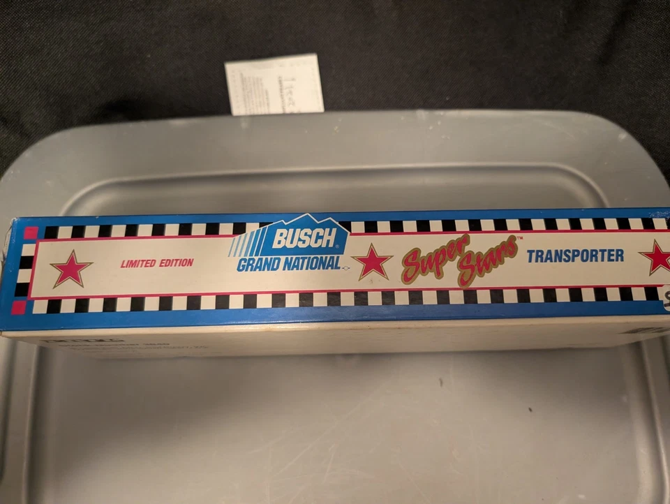 Semirremolque Transporter Busch Grand National escala 1/64 ERTL con remolque Foto 3 de 4