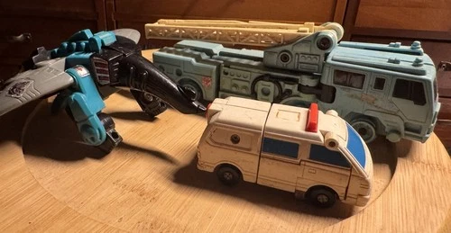 Vintage 1986 Transformers Lot Of 3 Vehicle Action Figures Hasbro