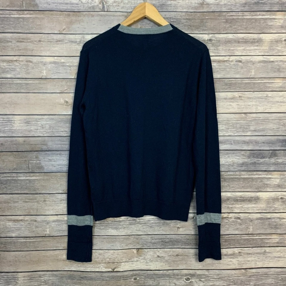 Suéter de lana merino Hardy Amies en azul marino (talla: M) Foto 2 de 4