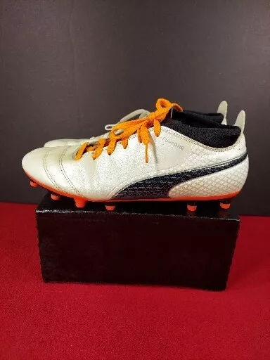 Puma One Soccer Cleats Men s 9.5 White Black Orange eBay