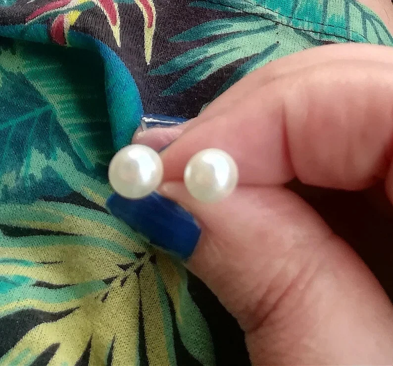 ORECCHINI DI PERLE BIANCHE A BOTTONE 7-8MM ORECCHINI ARGENTO PERLA D'ACQUA DOLCE - Immagine 2 di 4