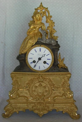 Pendule Restauration XIXème en bronze ciselé et doré mouvement à fil Pickard - Photo 1/4