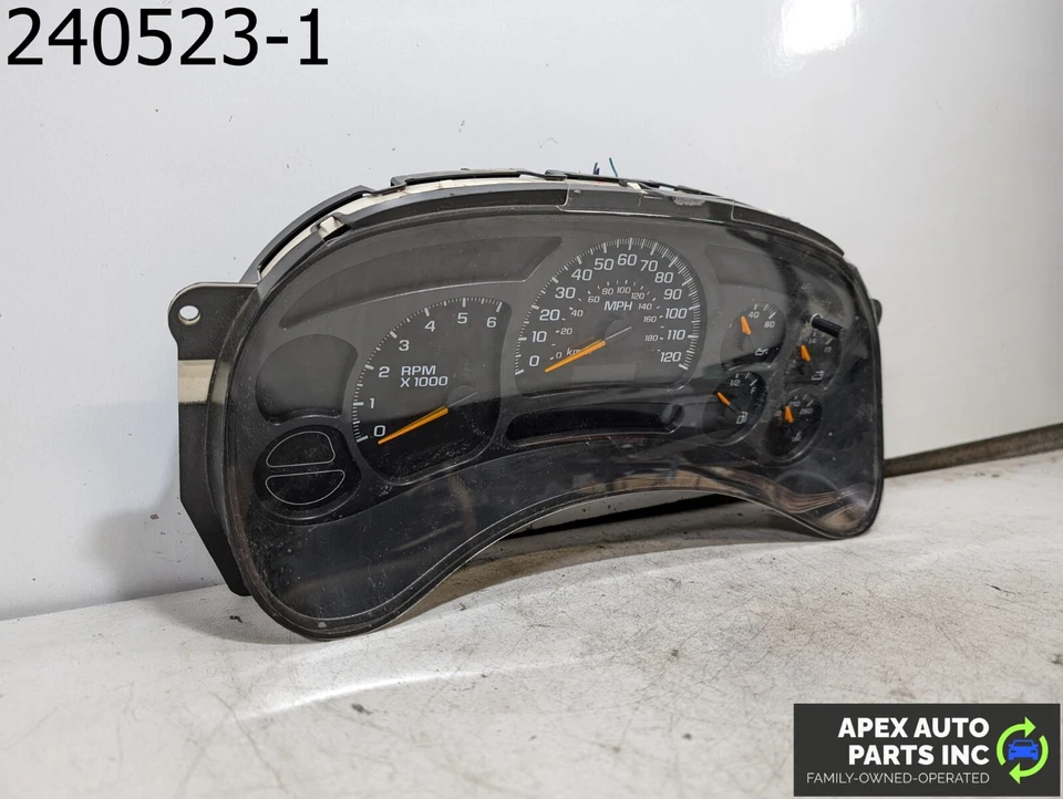 Chevrolet Suburban 2003 fabricante de equipos originales cuadro de instrumentos 5,3 L 15135669 Foto 2 de 4