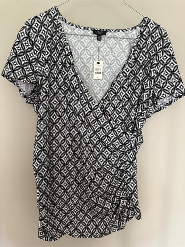 New! Talbots Beautiful Short Sleeve Black & White Geometric Abstract Top Size PL