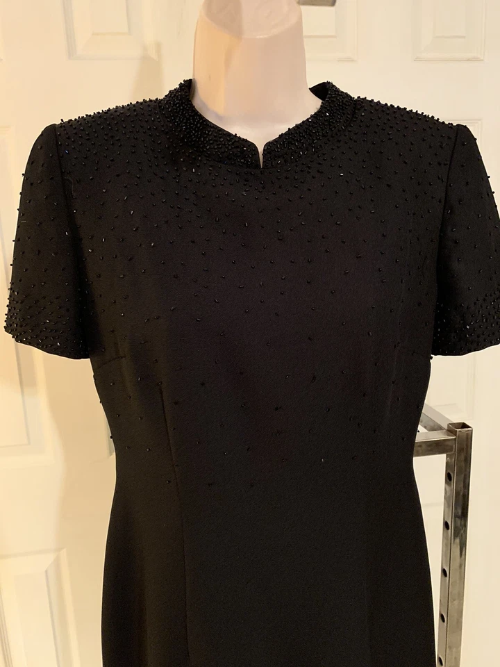 Jessica Howard Pequeño Vestido Negro Lentejuelas Embellecido Parte Superior Rodilla 6 Foto 4 de 4