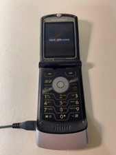 Motorola RAZR tested phone - Seems To Power up - Unauthorized Cord