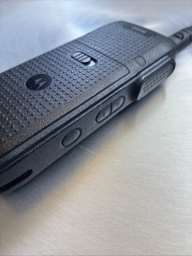 Motorola DTR700 Digital Two-Way Radio DTS150NBDLAA ( No Charger) - Photo 7/8