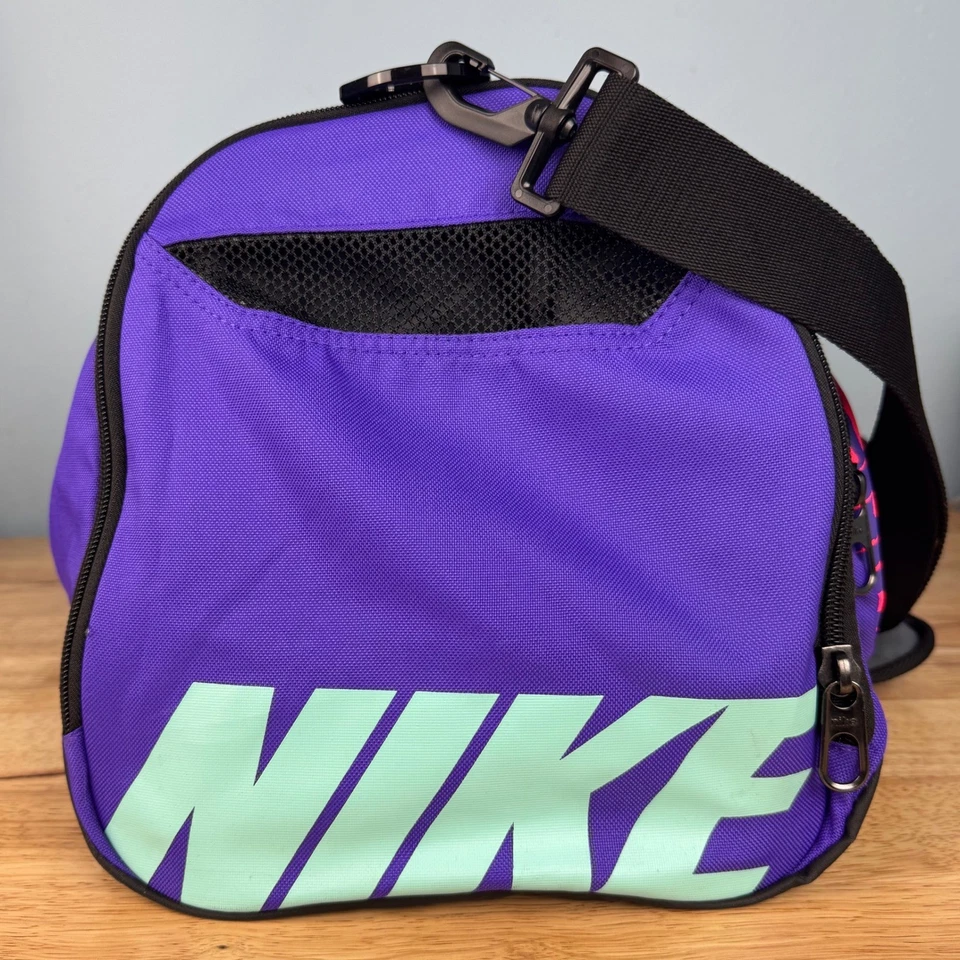 Nike Torba Ya TT 19x10x10 Pequeño Gimnasio Bolso de Lona Púrpura Rosa Verde Swoosh Logo Foto 4 de 4