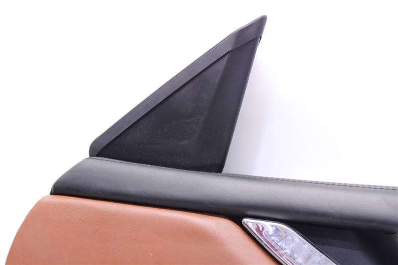 Used Front Right Door Interior Trim Panel fits: 2014 Maserati QUATTROPORTE  Grad