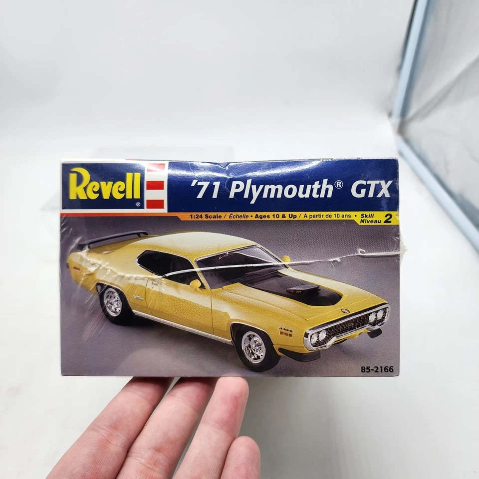 UH Revell 1/24 1971 '71 Plymouth GTX Model Car Kit 85-2166 Sealed New *READ DESC - Image 2 of 4