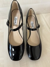 Clarks Chinaberry Pop Mary Janes BLACK patent size 38