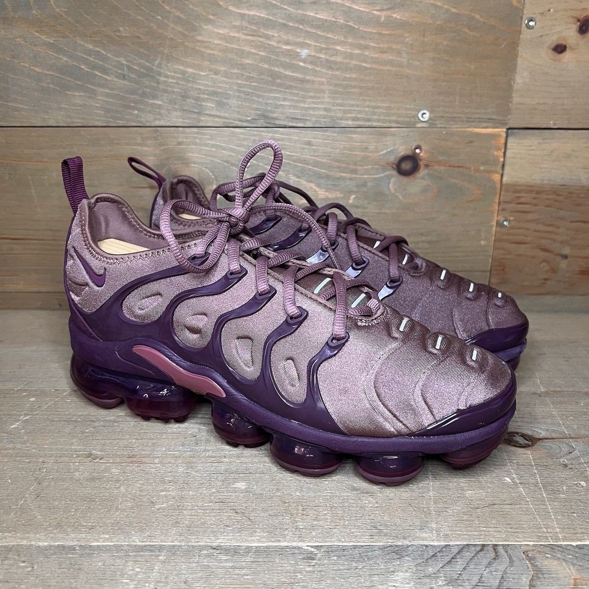 Nike VaporMax Plus Smokey Mauve Bordeaux AO4550-200 Sneakers Women's Size