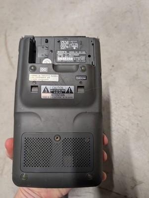 Sony GV-300 Video Walkman Hi-Fi Stereo Mega Bass Color LCD Video